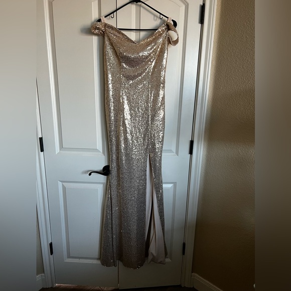 Gold sequin bridesmaid dress - Picture 1 of 3